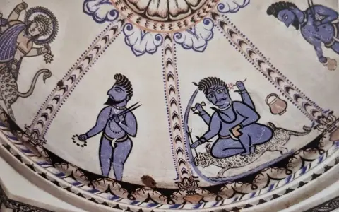 भगवान शंकर व लम्बवत खानों में किए अंकन : गोसाई छतरी : दतिया : उन्नीसवीं सदी