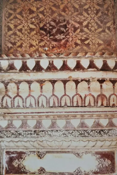 आकल्पन : अवधबिहारीजी का मंदिर : दतिया : उन्नीसवीं सदी