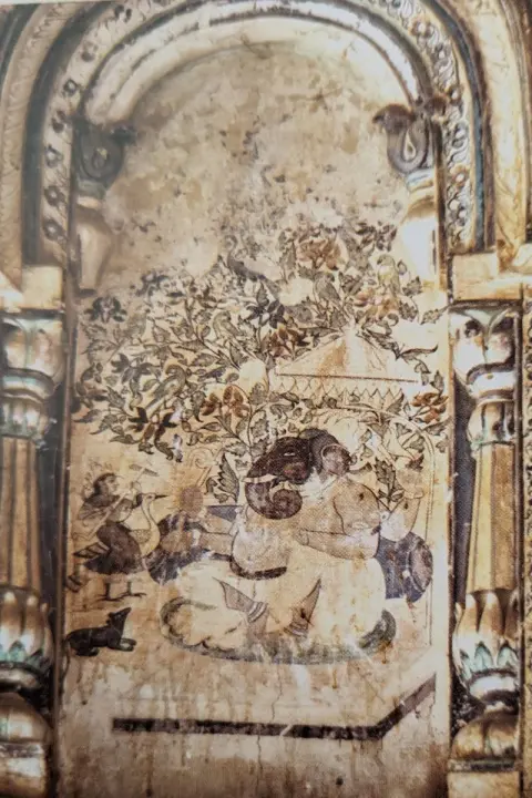 भगवान गणेश : परिच्छत की समाधि : दतिया : उन्नीसवीं सदी
