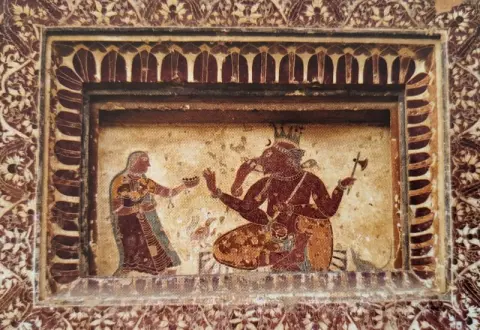 दरवार : वीरसिंह जुदेव महल ( सतखंड़ा महल ) : दतिया : सत्रहवीं सदी