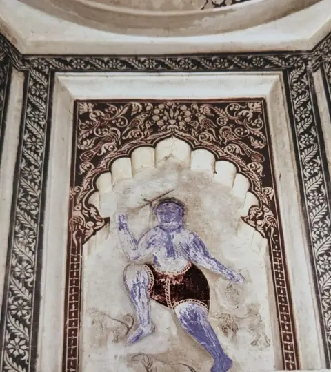 देवी : गोसाई छतरी : दतिया : उन्नीसवीं सदी