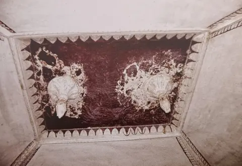 आकल्पन : बड़ा मंदिर : लिधौरा जिला निवाड़ी : अठारहवीं सदी