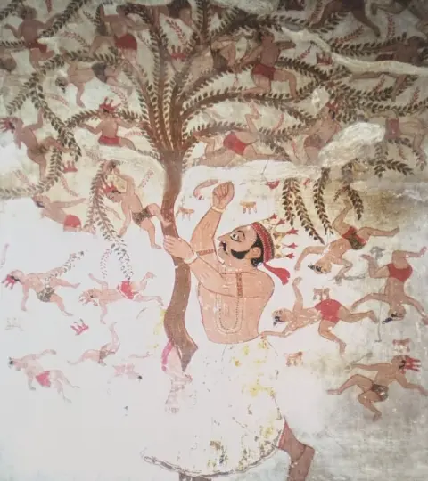 निकट दृश्य : भीम के द्वारा वृक्ष पर चढ़ी कौरव सेना का संहार तथा मत्स्यावतार : राजा महल : ओरछा : सत्रहवीं सदी