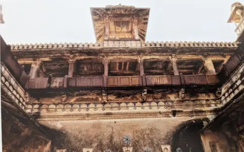 आकाल्पन : जहांगीर महल : ओरछा : सत्रहवीं सदी