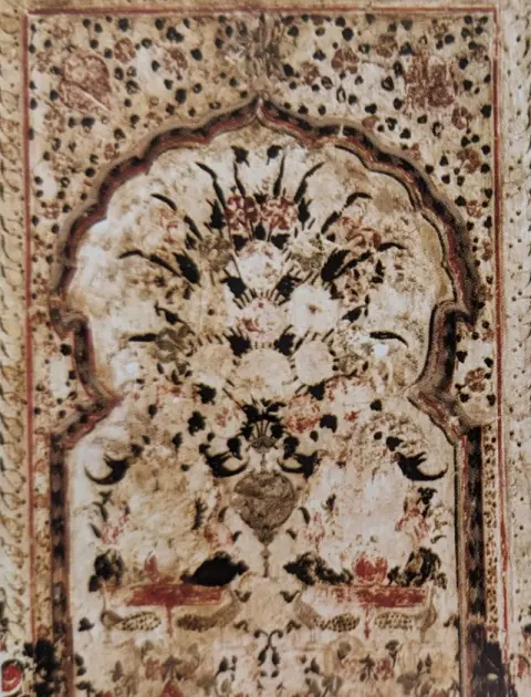 आकल्पनों : दीवाने खास : राजा महल : ओरछा : सत्रहवीं सदी