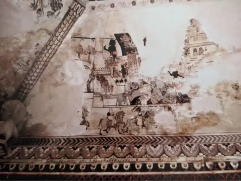 कुंभकरण व अन्य दृश्य : लक्ष्मी मंदिर :ओरछा : सत्रहवीं सदी