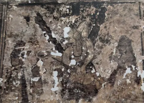 नृसिंह अवतार व कदंब के नीचे नृत्यरत कृष्ण : रामराजा मंदिर : ओरछा : सोलहवीं सदी