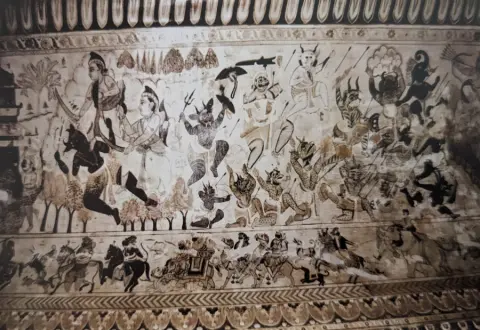 सूर्पणखां प्रसंग व युद्ध दृश्य : लक्ष्मी मंदिर :ओरछा : सत्रहवीं सदी