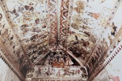 गलियारों की छतों पर किए गए अंकन :लक्ष्मी मंदिर :ओरछा : सत्रहवीं सदी व उन्नीसवीं सदी 