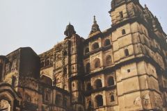 चतुर्भुज मंदिर : ओरछा  : सोलहवीं-सोलहवीं सदी  