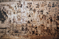 मंदिर जाते दर्शनार्थी व सैन्य प्रयाण दृश्य : लक्ष्मी मंदिर :ओरछा : सत्रहवीं सदी  