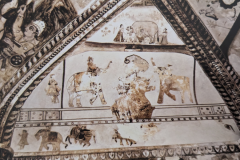 संभवत गजलक्ष्मी व दूध दुहते कृष्ण : लक्ष्मी मंदिर :ओरछा : सत्रहवीं सदी  