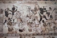 युद्ध दृश्य : लक्ष्मी मंदिर :ओरछा : सत्रहवीं सदी    