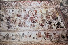 युद्ध दृश्य : लक्ष्मी मंदिर :ओरछा : सत्रहवीं सदी    