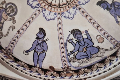 भगवान शंकर व लम्बवत खानों में किए अंकन : गोसाई छतरी : दतिया : उन्नीसवीं सदी  