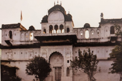 गोसाईयों का आवास : गोसाई छतरी : दतिया : उन्नीसवीं सदी 