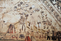 नृत्यरत कृष्ण : निकट दृश्य : पारीच्छत की समाधि : दतिया : उन्नीसवीं सदी  